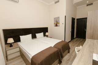 Отель Deluxe City Hotel Баку Бюджетный двухместный номер с 2 отдельными кроватями-1