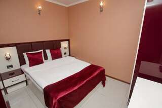 Отель Deluxe City Hotel Баку Апартаменты с видом на сад-10